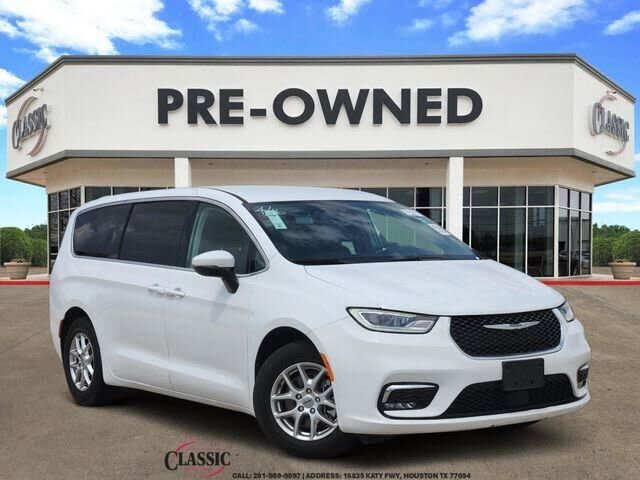 2023 CHRYSLER Pacifica