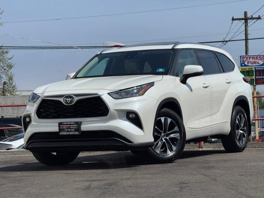 2020 TOYOTA Highlander