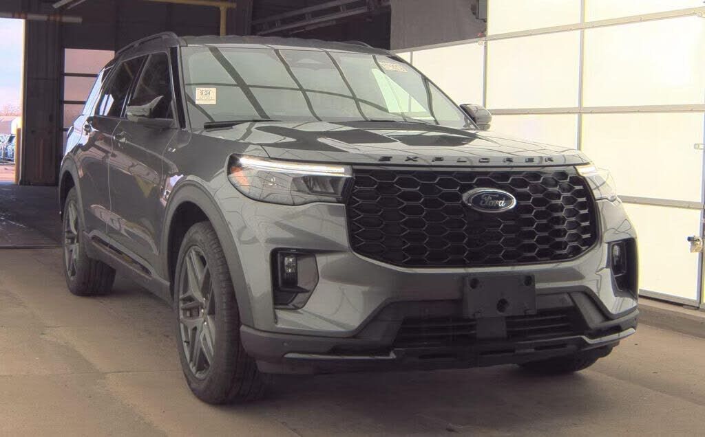 2025 FORD Explorer