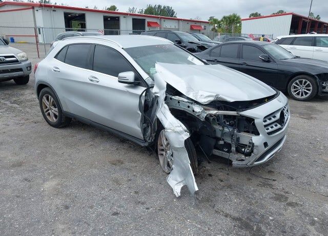 2019 MERCEDES-BENZ GLA-Class
