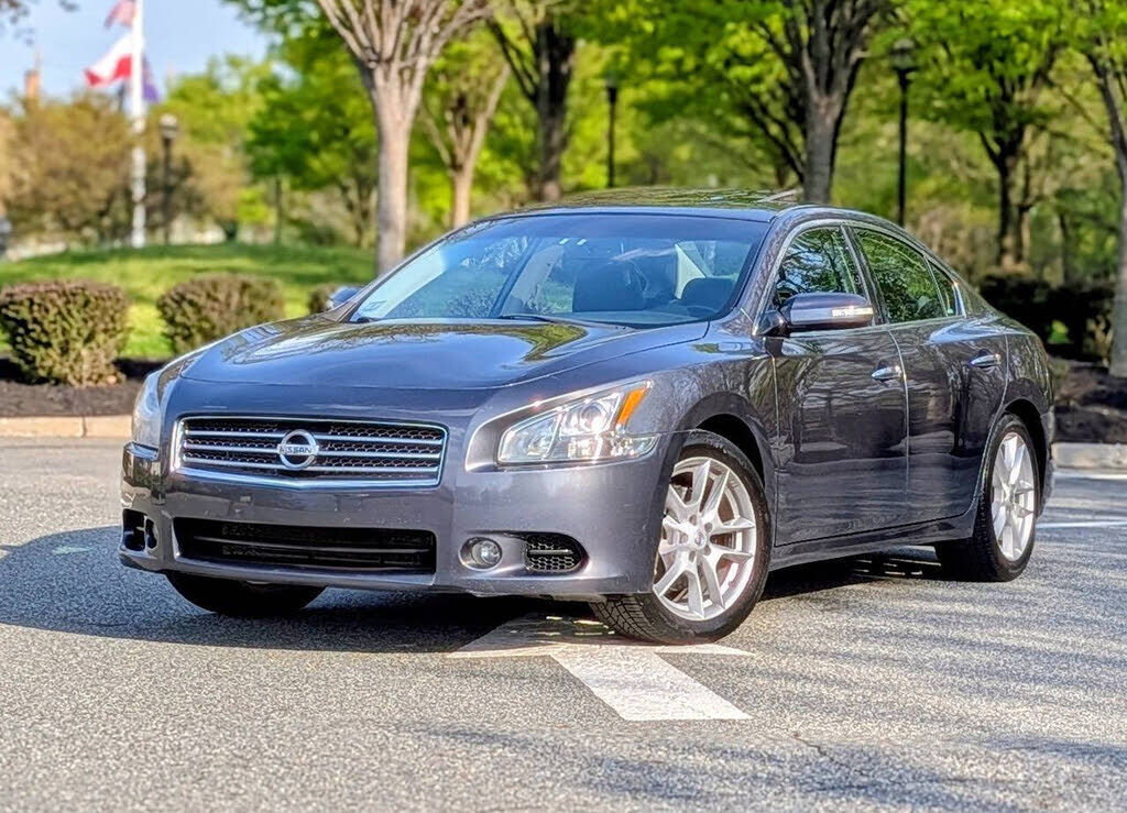2011 NISSAN Maxima