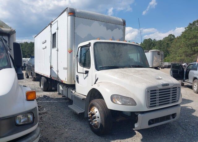 2016 FREIGHTLINER M2