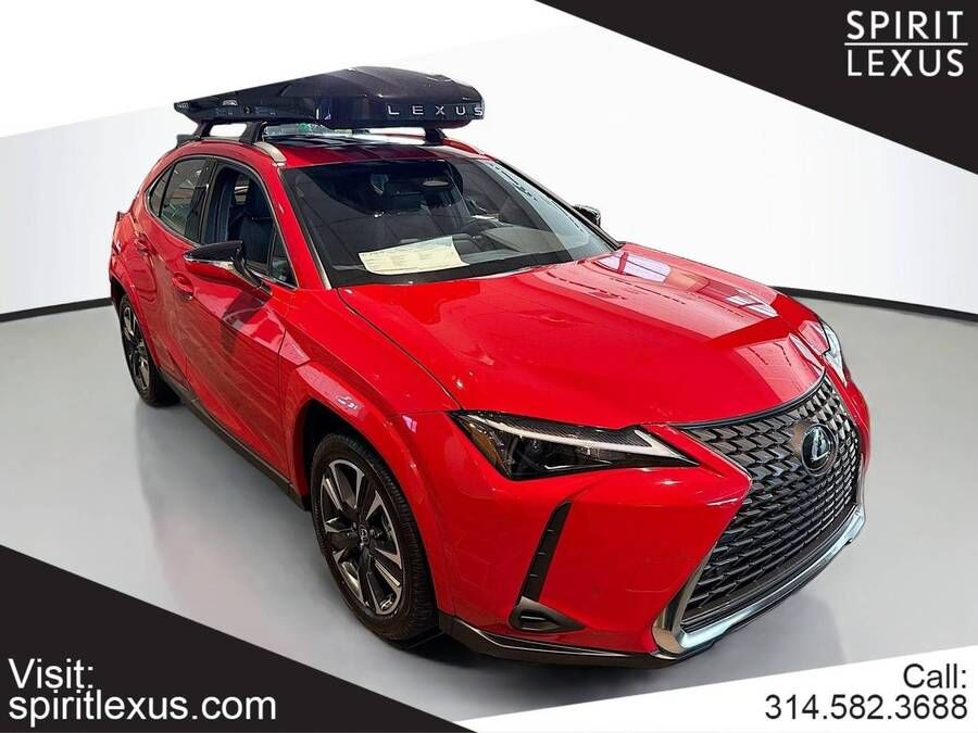 2025 LEXUS UX