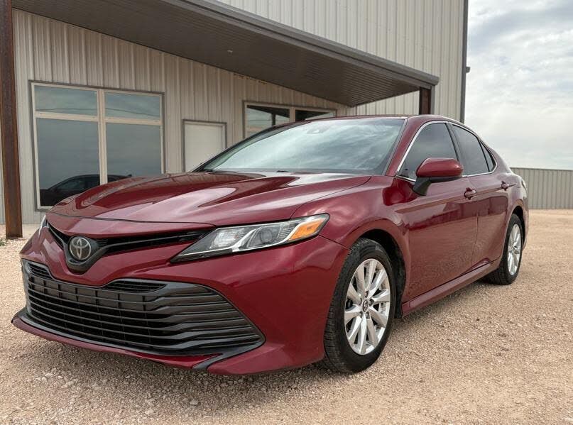 2020 TOYOTA Camry