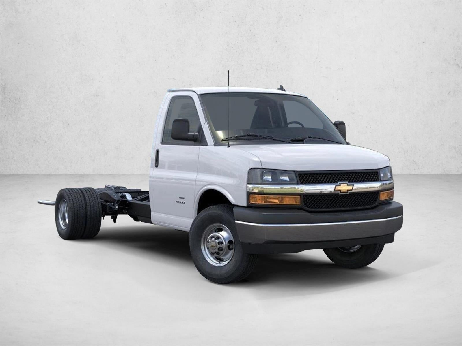 2025 CHEVROLET Express