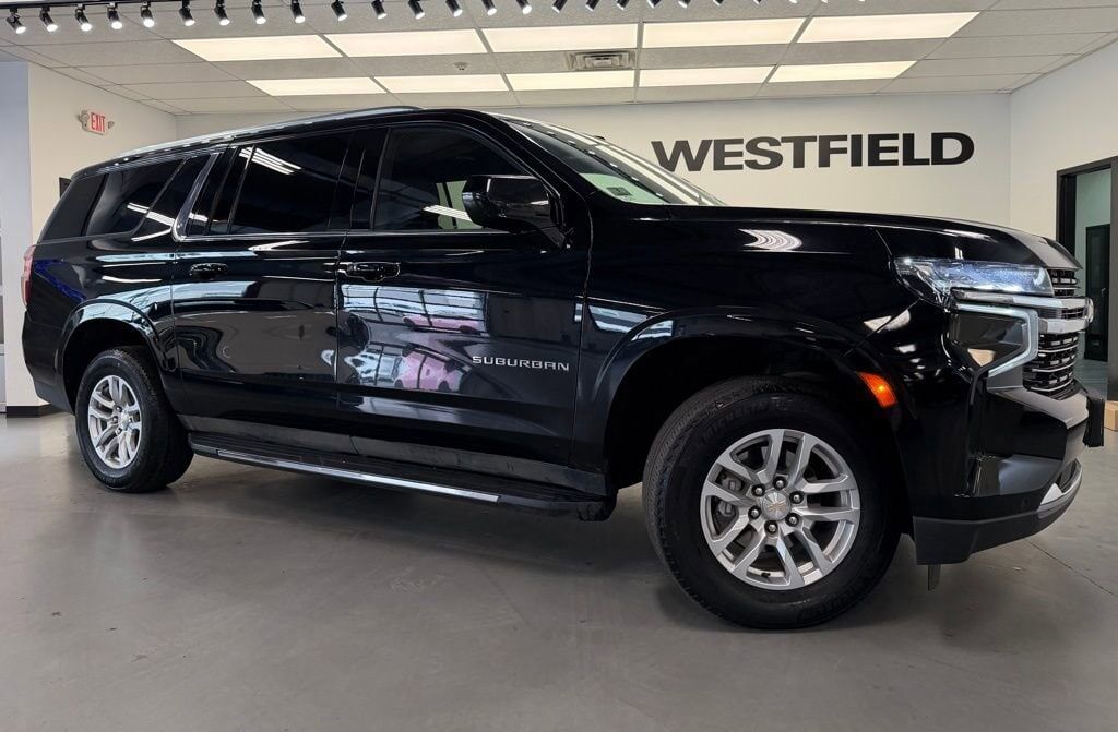 2024 CHEVROLET Suburban