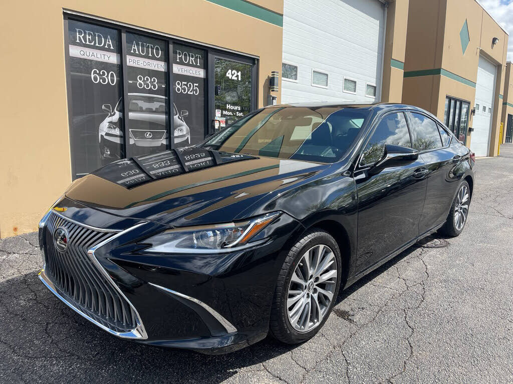 2020 LEXUS ES