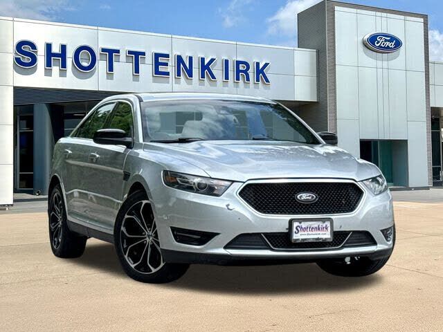 2013 FORD Taurus