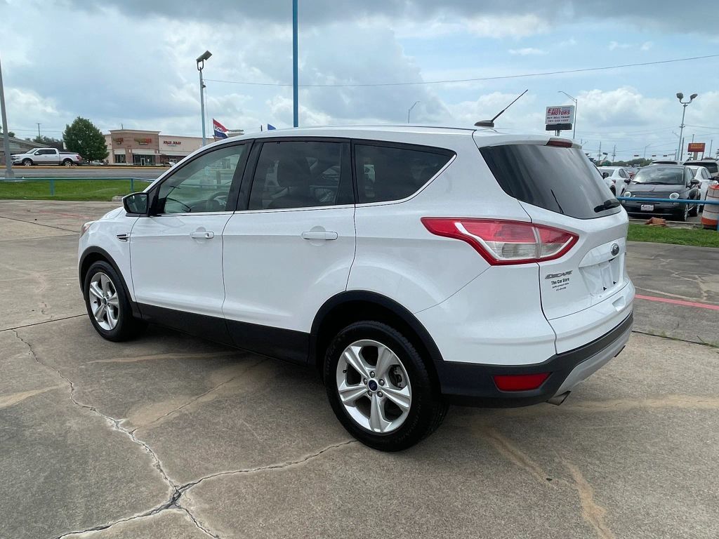 2016 FORD Escape