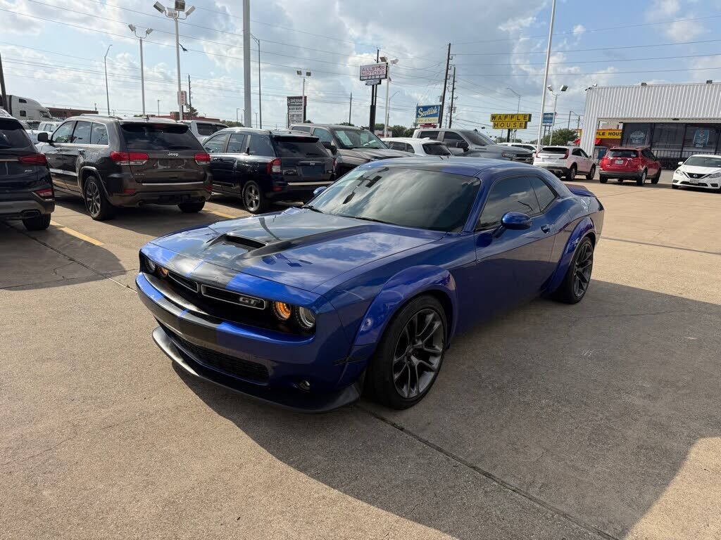 2021 DODGE Challenger