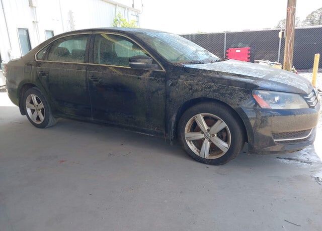 2014 VOLKSWAGEN Passat