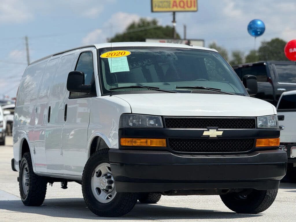 2020 CHEVROLET Express