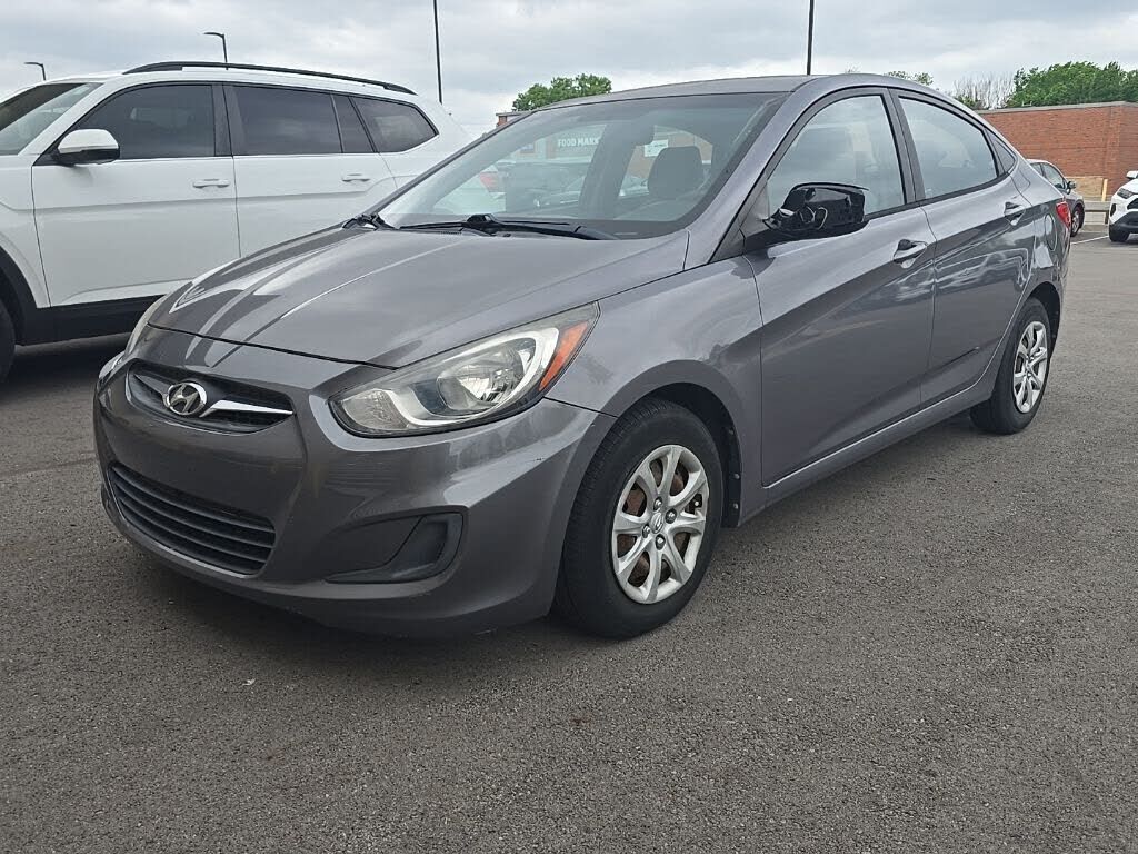 2014 HYUNDAI Accent