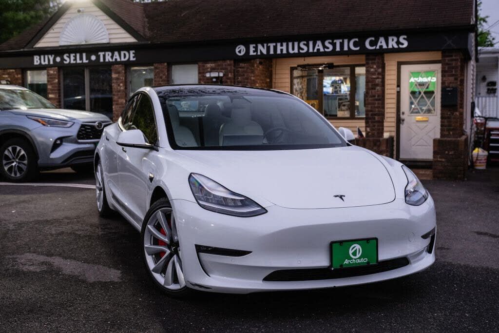 2020 TESLA Model 3