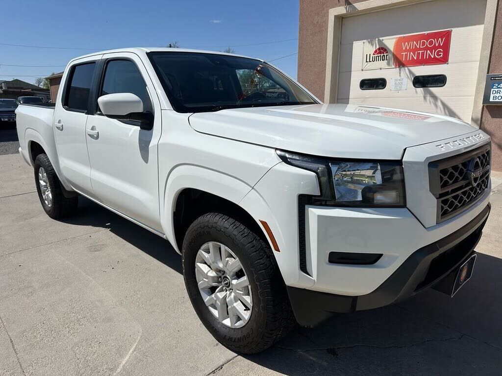 2022 NISSAN Frontier