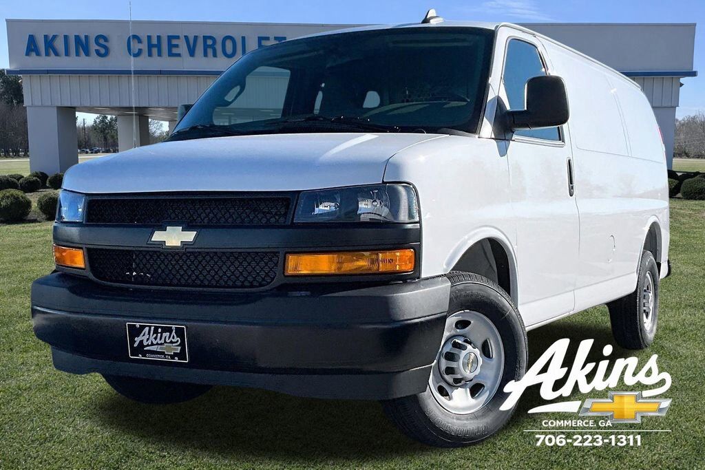 2025 CHEVROLET Express