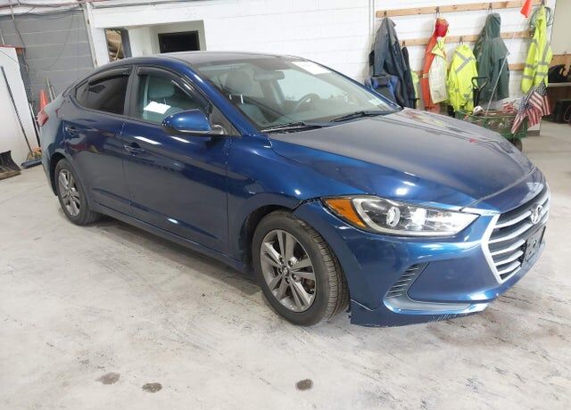 2017 HYUNDAI Elantra