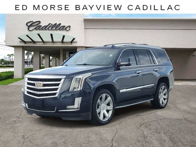 2017 CADILLAC Escalade