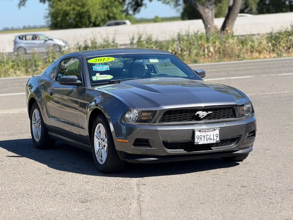 2012 FORD Mustang