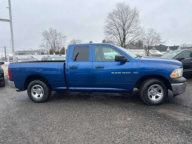 2011 DODGE Ram