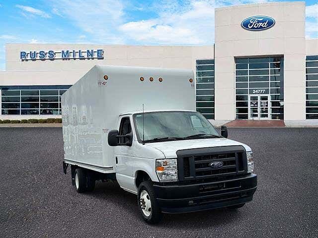 2024 FORD E-350