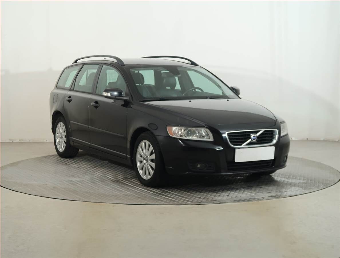2009 VOLVO V50