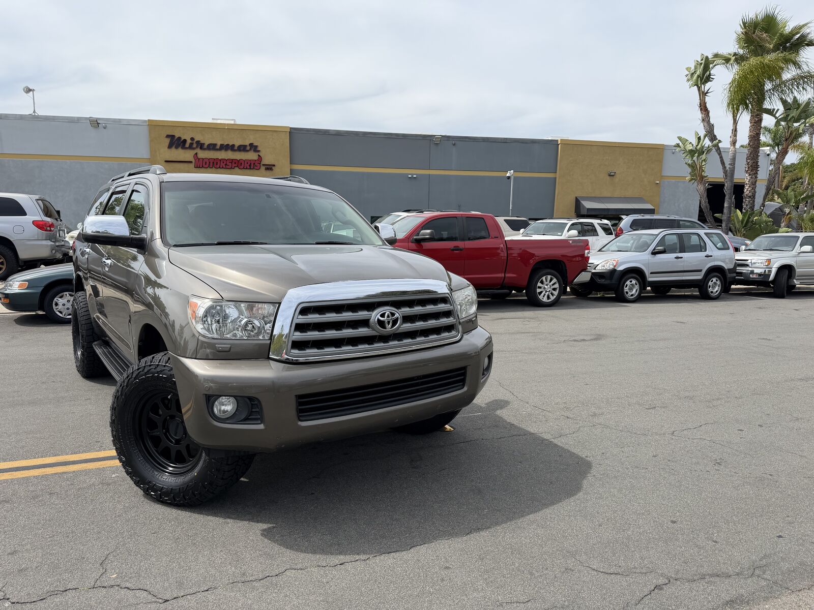 2017 TOYOTA Sequoia