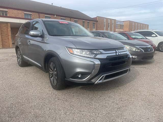 2020 MITSUBISHI Outlander