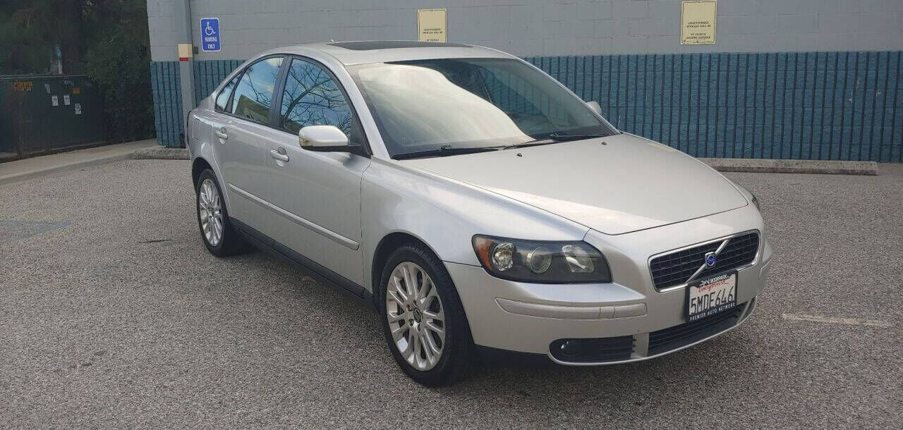 2005 VOLVO S40