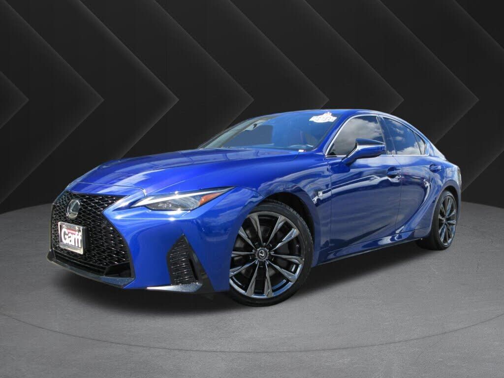 2024 LEXUS IS