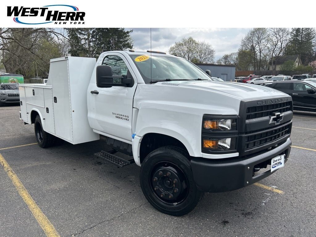 2023 GMC Silverado Medium Duty