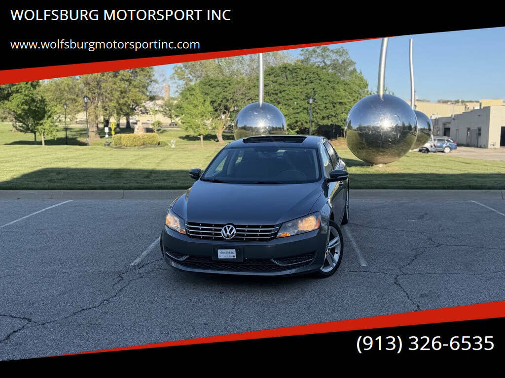 2014 VOLKSWAGEN Passat