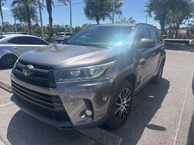 2018 TOYOTA Highlander