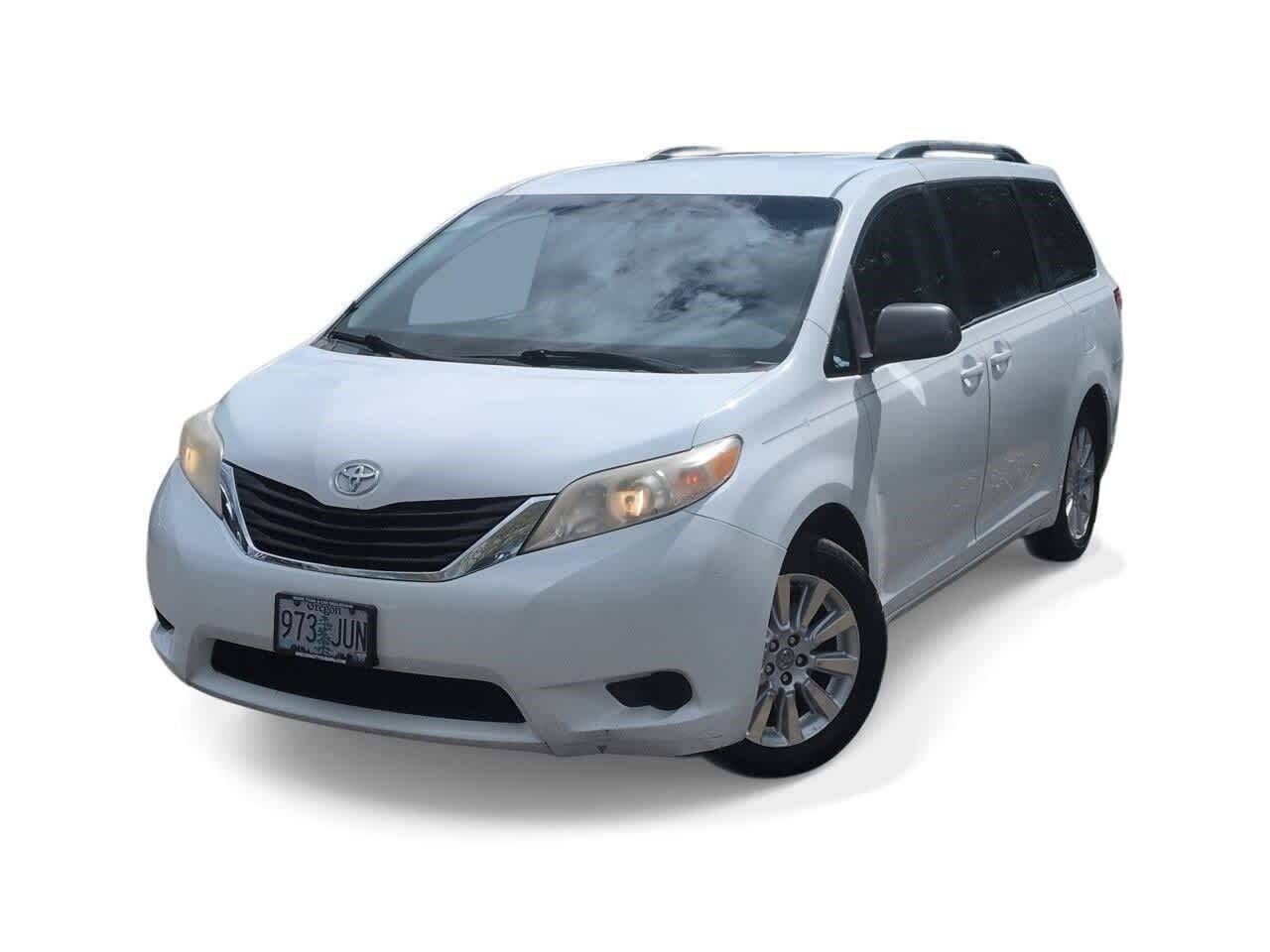2011 TOYOTA Sienna