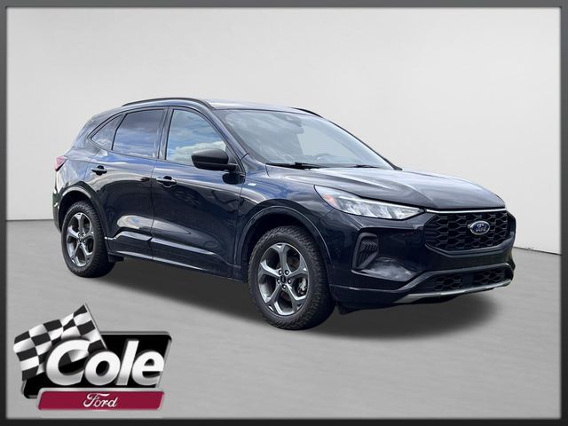 2024 FORD Escape