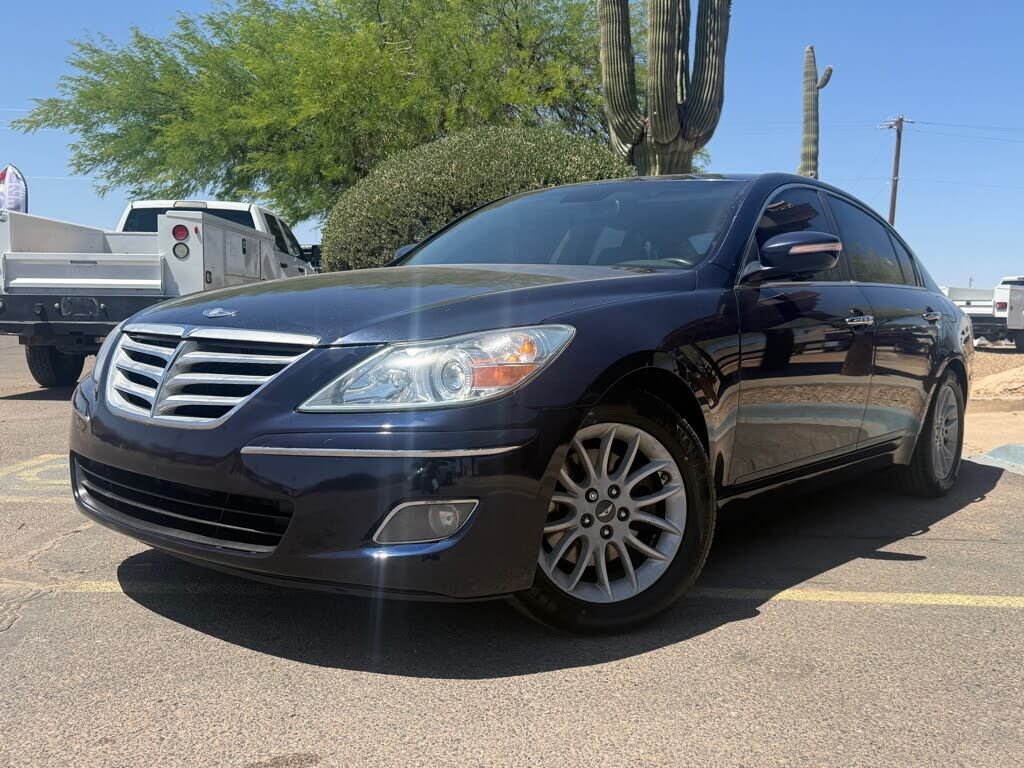 2011 HYUNDAI Genesis