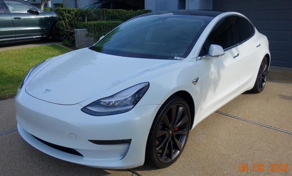 2020 TESLA Model 3