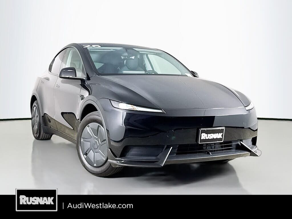 2026 TESLA Model Y