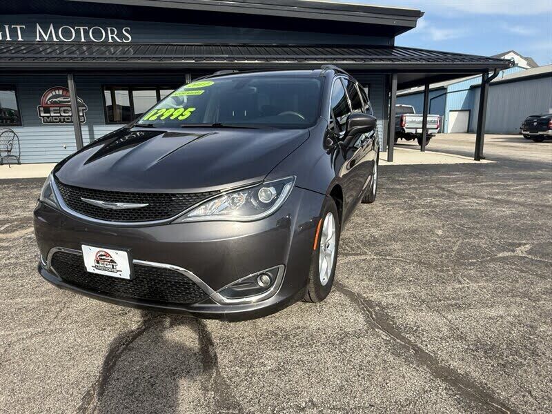 2017 CHRYSLER Pacifica