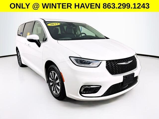 2023 CHRYSLER Pacifica