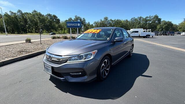 2017 HONDA Accord