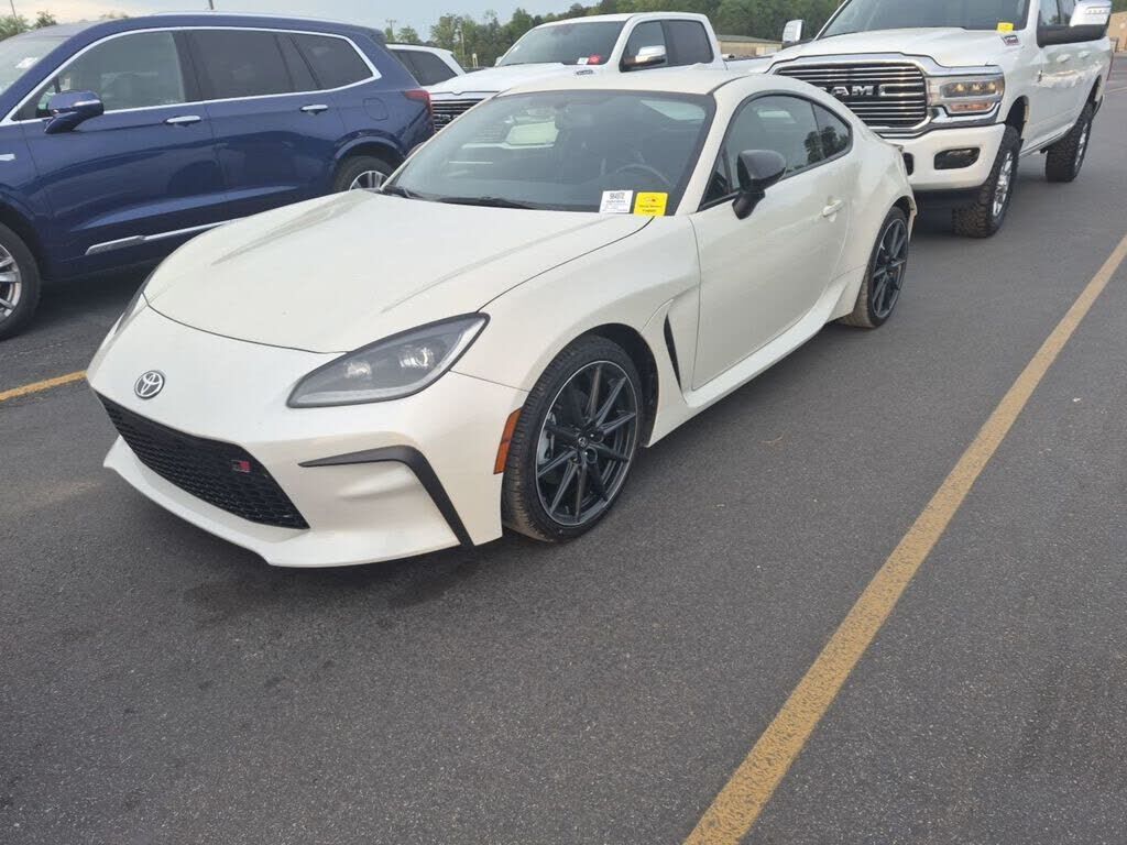 2023 TOYOTA GR86