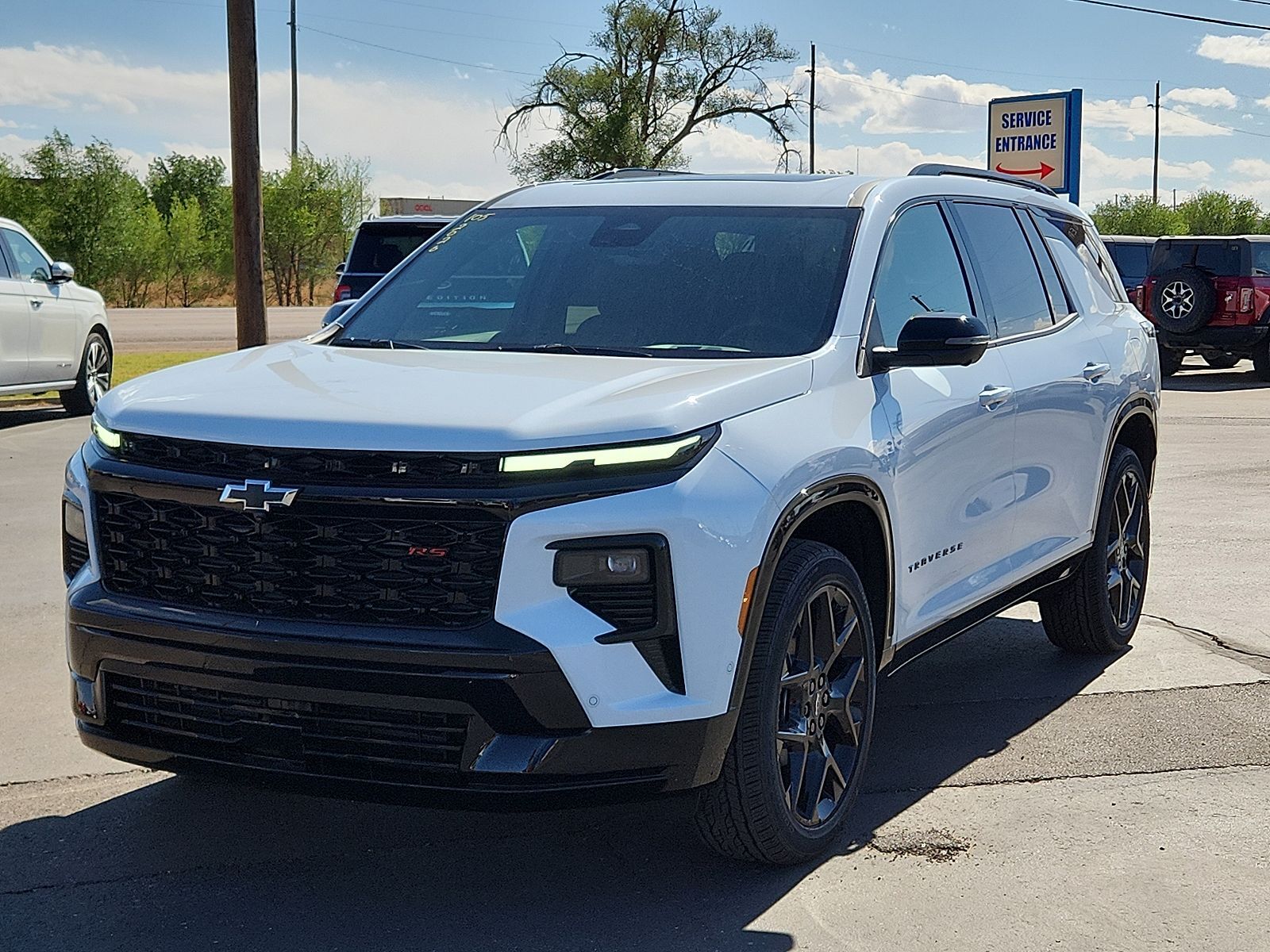 2026 CHEVROLET Traverse