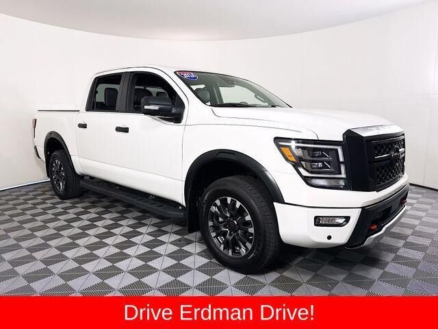 2024 NISSAN Titan