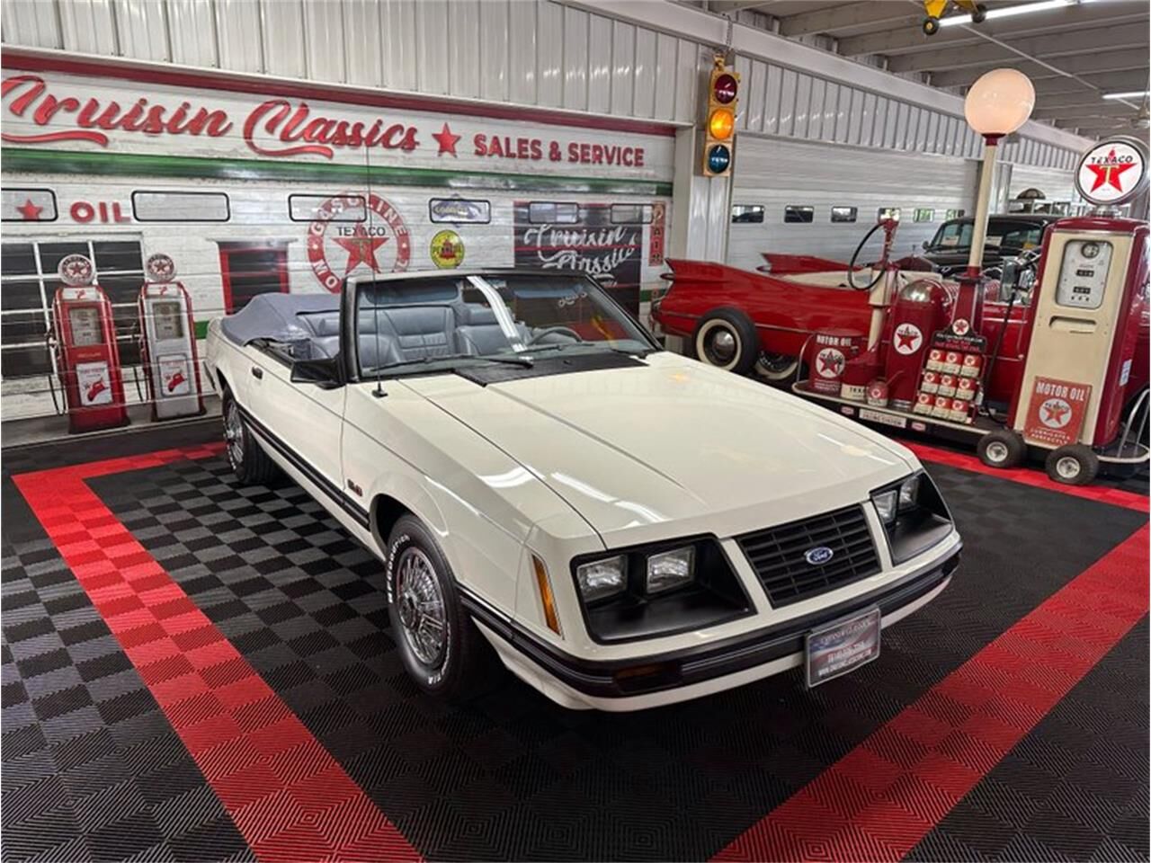 1983 FORD Mustang