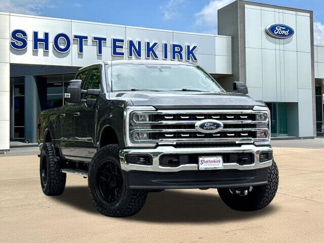 2025 FORD F-250