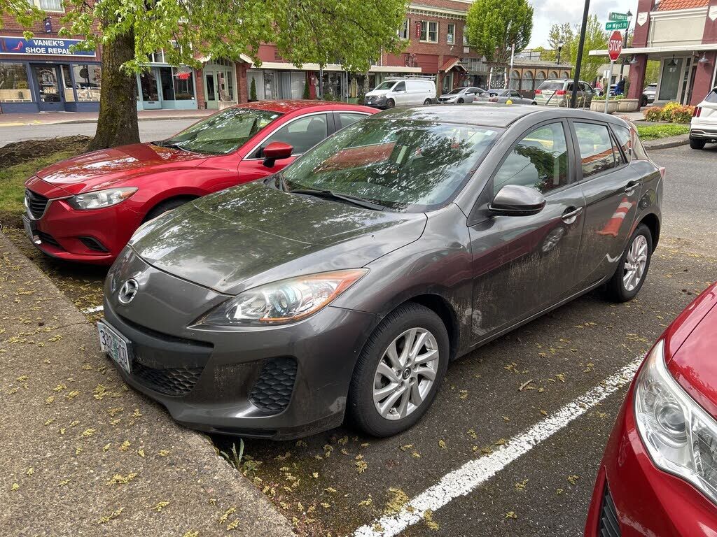 2013 MAZDA Mazda3