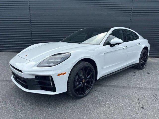 2024 PORSCHE Panamera