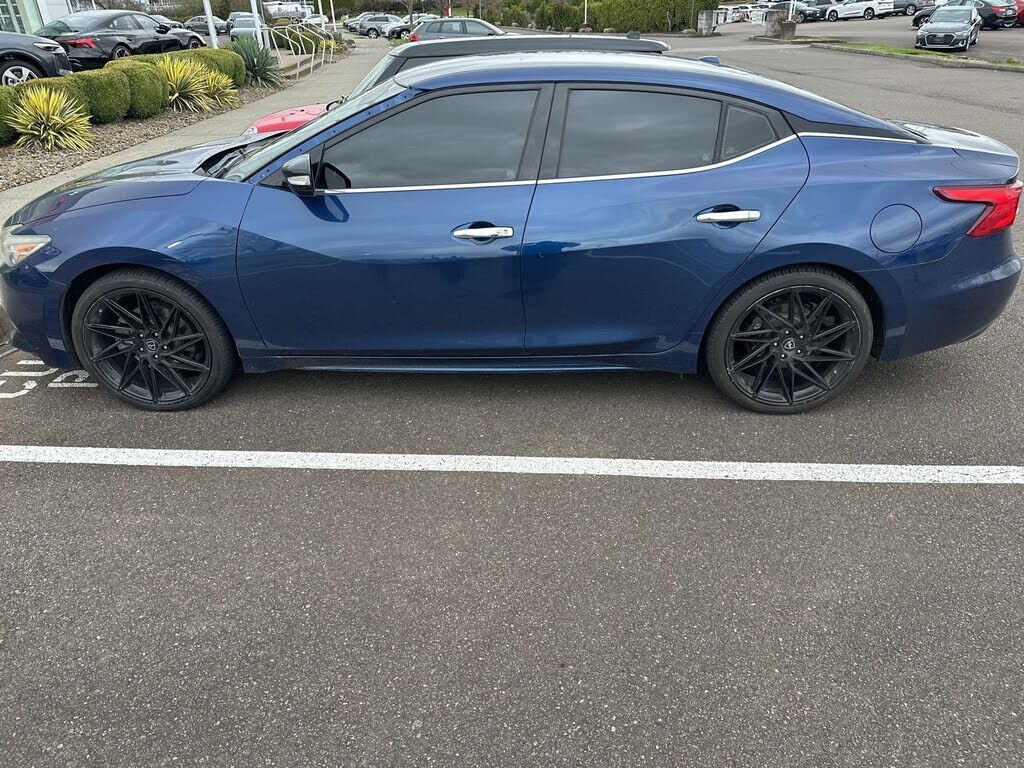 2018 NISSAN Maxima
