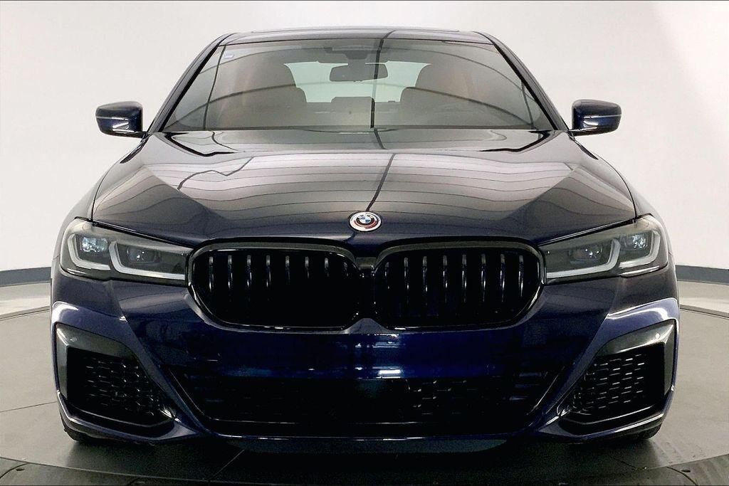2023 BMW M550i